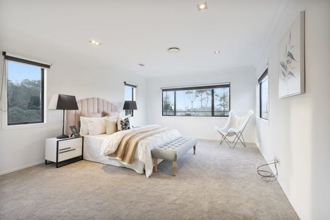 Photo of property in 54 Sapperton Drive, Henderson, Auckland, 0612