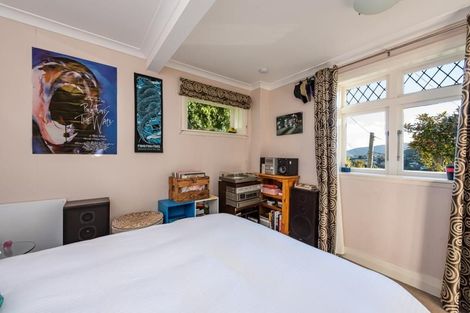 Photo of property in 25 Rangoon Street, Khandallah, Wellington, 6035