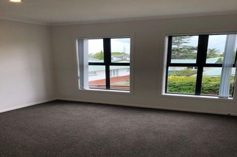 Photo of property in 2/9 Marlene Avenue, Te Atatu South, Auckland, 0610