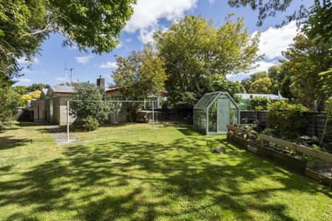 Photo of property in 16 Juliana Place, Awapuni, Palmerston North, 4412