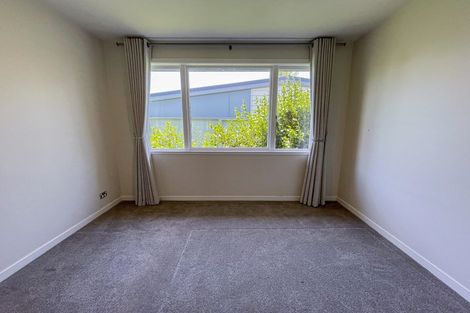 Photo of property in 39 Fairclough Road, Beach Haven, Auckland, 0626