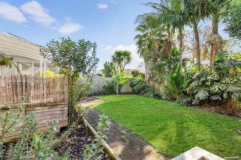 Photo of property in 2/41 Byron Avenue, Takapuna, Auckland, 0622