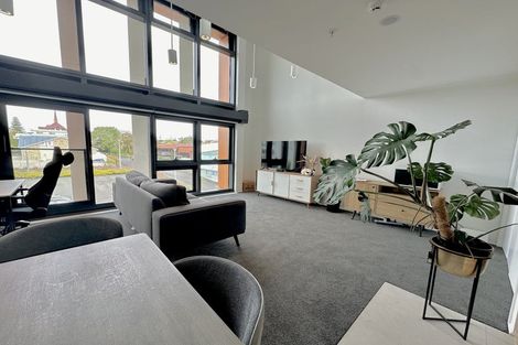 Photo of property in 15f/30 Westward Ho, Glen Eden, Auckland, 0602