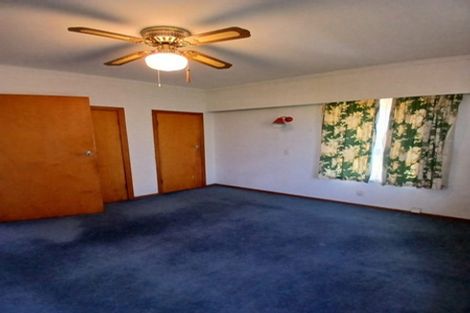 Photo of property in 60 Hillsborough Road, Hillsborough, Auckland, 1042