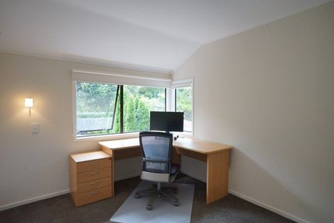 Photo of property in 17 Homewood Place, Chatswood, Auckland, 0626