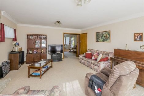Photo of property in 16 Highbury Drive, Levin, 5510