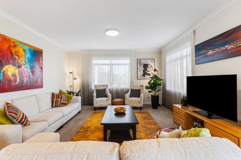 Photo of property in 77 Parkside Drive, Orewa, 0931