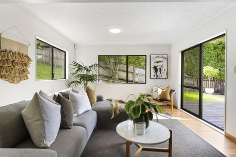 Photo of property in 1/9 Marigold Place, Mairangi Bay, Auckland, 0630