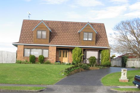 Photo of property in 56 Carnoustie Drive, Wattle Downs, Auckland, 2103