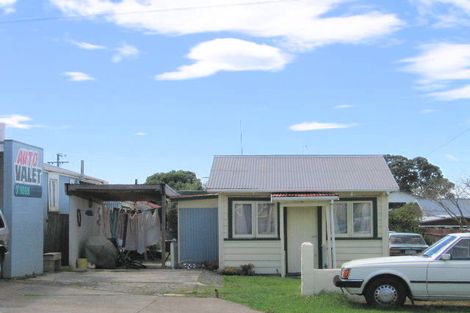 Photo of property in 36 Beach Road, Waihi Beach, 3611