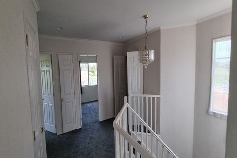 Photo of property in 192a Botany Road, Botany Downs, Auckland, 2010