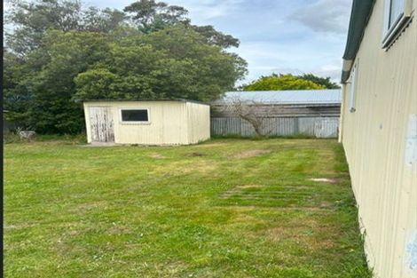 Photo of property in 1 Cotter Street, Greytown, 5712