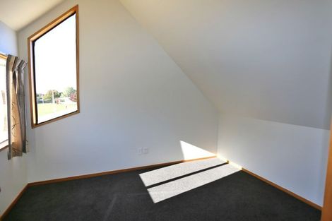 Photo of property in 22 Geraldo Place, Russley, Christchurch, 8042