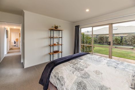 Photo of property in 21 Ernest Gray Place, Halswell, Christchurch, 8025