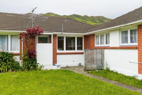 Photo of property in 2/5 Hinemoa Street, Waiwhetu, Lower Hutt, 5010