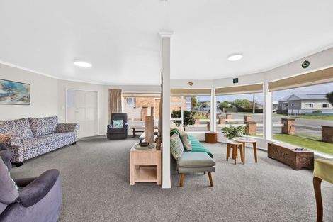 Photo of property in 11 Grey Street, Hawera, 4610