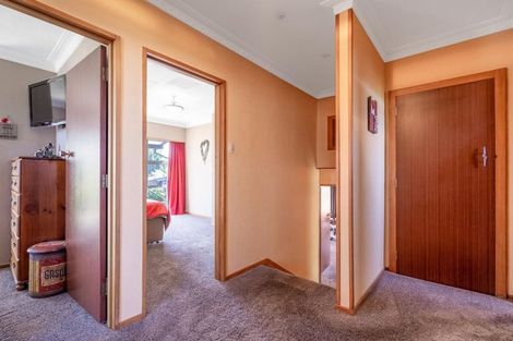Photo of property in 18 Bullar Street, Grasmere, Invercargill, 9810