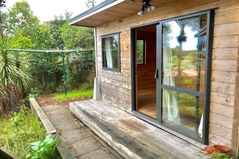 Photo of property in 25 Emlyn Place, Torbay, Auckland, 0630