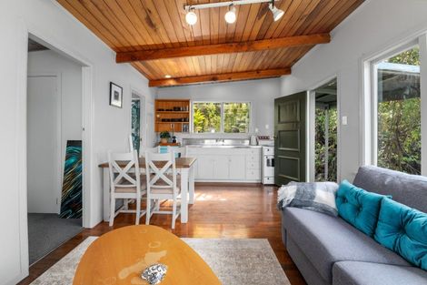 Photo of property in 35 Spencer Road, Lake Tarawera, Rotorua, 3076