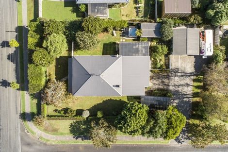 Photo of property in 1 Puriri Road, Pukekohe, 2120