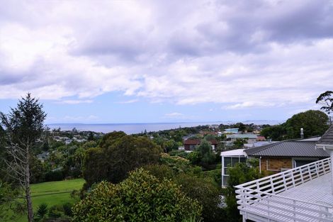 Photo of property in 1/79 Knights Road, Rothesay Bay, Auckland, 0630