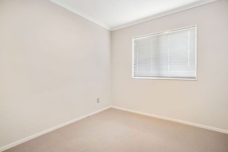 Photo of property in 13 Cape Vista Crescent, Pukekohe, 2120