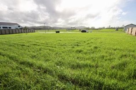 Photo of property in 19 Ngaroma Crescent, Whitianga, 3510