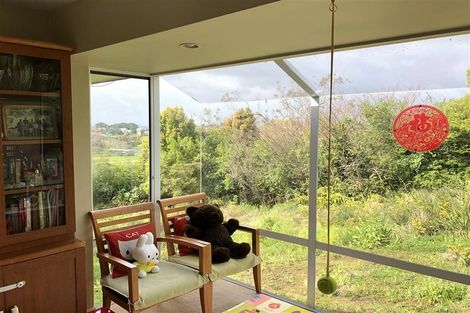 Photo of property in 1/32a Howard Road, Northcote, Auckland, 0627