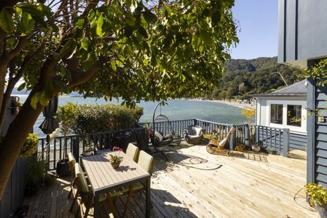 Photo of property in 625 Marine Drive, Days Bay, Lower Hutt, 5013