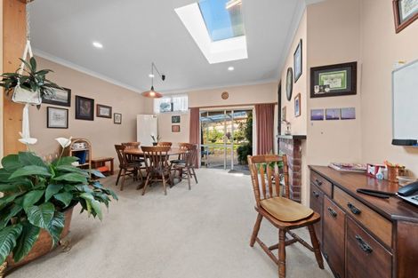 Photo of property in 27 Donnelly Street, Oakura, 4314