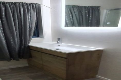 Photo of property in 41a Tui Glen Road, Birkenhead, Auckland, 0626