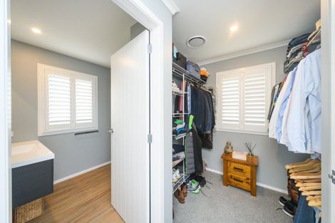 Photo of property in 2 Oldfield Lane, Marton, 4710