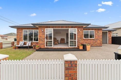 Photo of property in 79 Bay View Road, South Dunedin, Dunedin, 9012