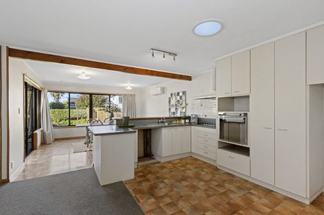 Photo of property in 37 Middlepark Road, Sockburn, Christchurch, 8042