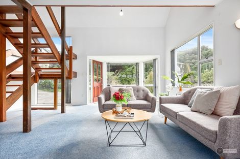Photo of property in 11 Panorama Grove, Harbour View, Lower Hutt, 5010