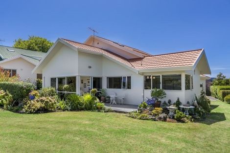 Photo of property in 896 Whangaparaoa Road, Manly, Whangaparaoa, 0930