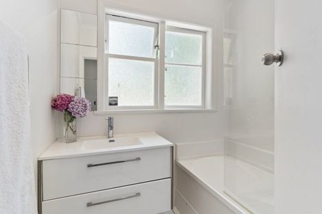 Photo of property in 1 Goldsborough Avenue, Raumati Beach, Paraparaumu, 5032