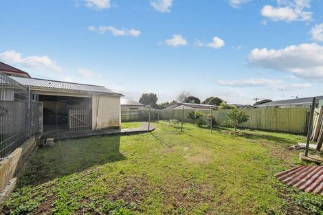Photo of property in 3 Mckean Avenue, Manurewa, Auckland, 2102