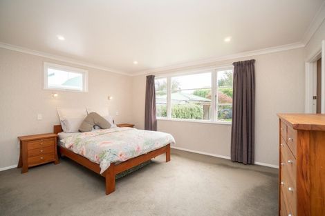 Photo of property in 6 Parkland Crescent, Terrace End, Palmerston North, 4410