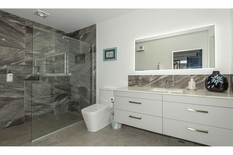 Photo of property in 21 Capstone Place, Te Kamo, Kamo, 0185