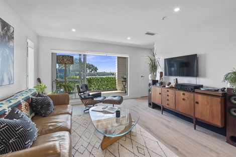 Photo of property in 4/4 Jutland Road, Hauraki, Auckland, 0622