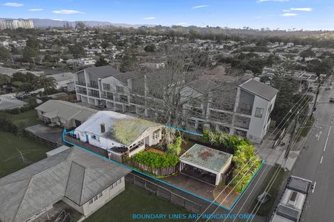 Photo of property in 4050 Great North Road, Glen Eden, Auckland, 0602