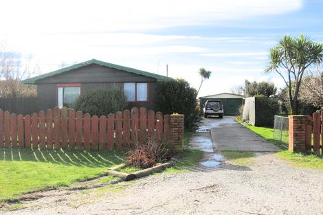 Photo of property in 35 Chalmers Road, Greenhills, Invercargill, 9877