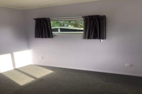 Photo of property in 63 Puriri Road, Waikanae, 5036