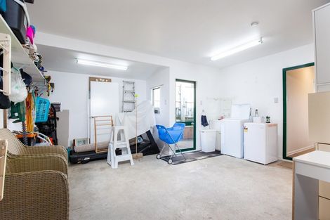Photo of property in 4a Vogel Street, Fitzroy, New Plymouth, 4312