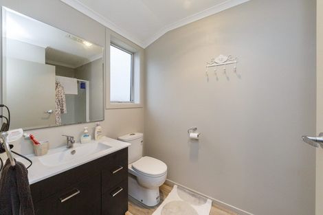 Photo of property in 12 Poplar Grove, Feilding, 4702