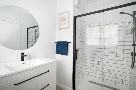 Photo of property in 74 Cartwright Road, Onerahi, Whangarei, 0110