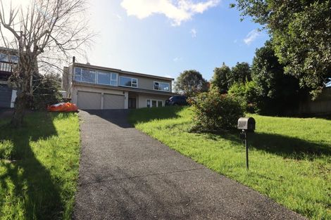 Photo of property in 3 Busbridge Place, Hillcrest, Auckland, 0627