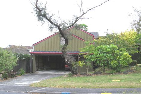 Photo of property in 9 Truscott Place, West Harbour, Auckland, 0618