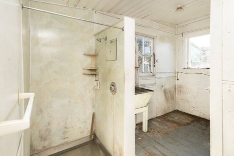 Photo of property in 11 Muir Street, Gonville, Whanganui, 4501